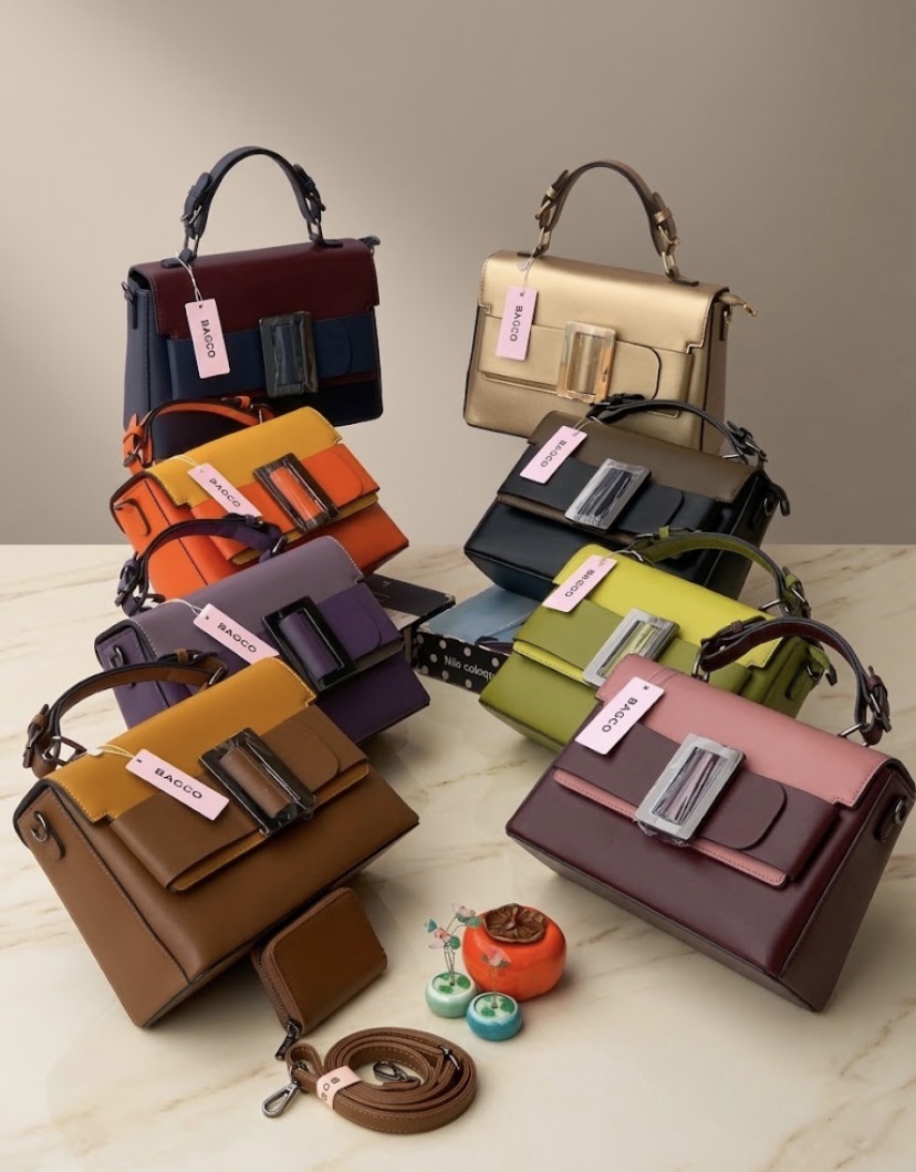 Two-Tone Buckle Medium Handbag